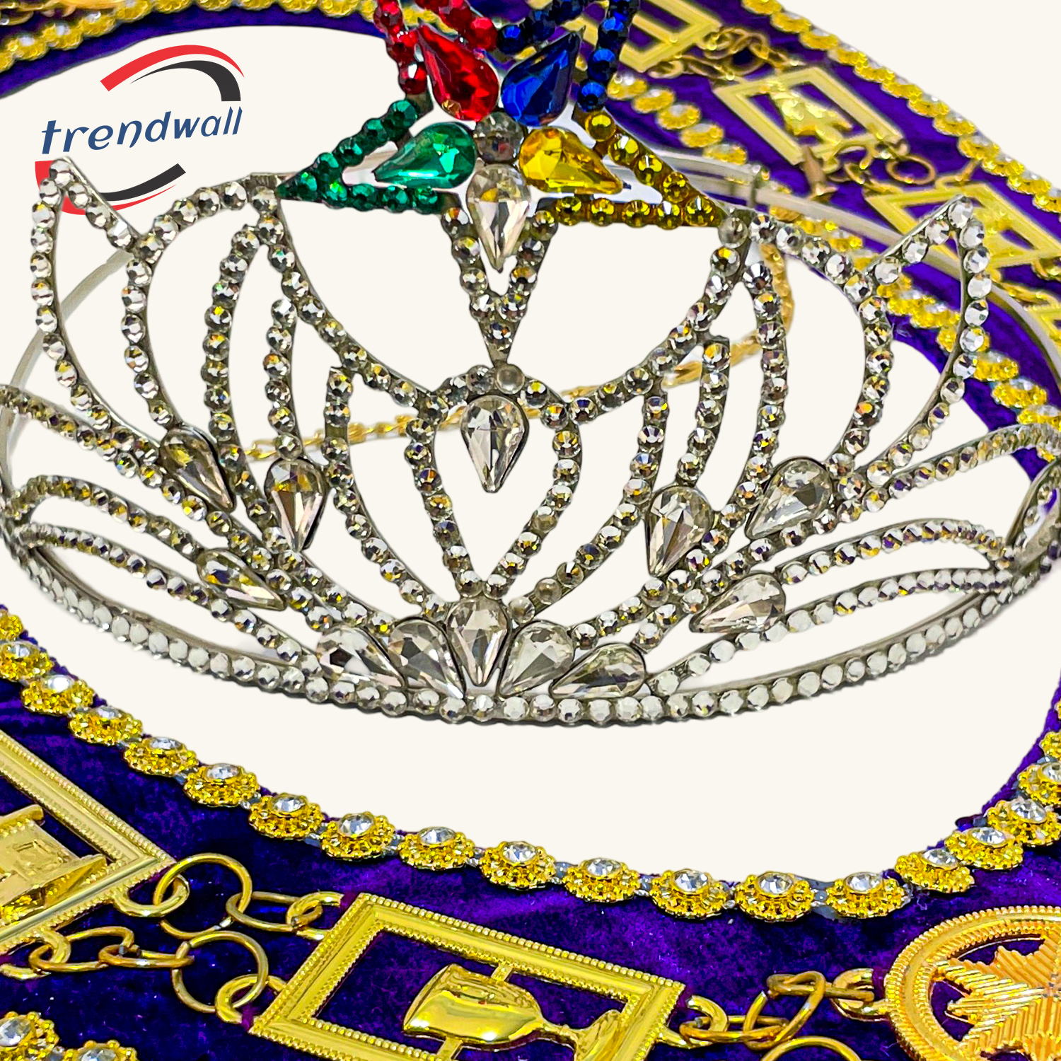 OES Crown with Chain Collar
