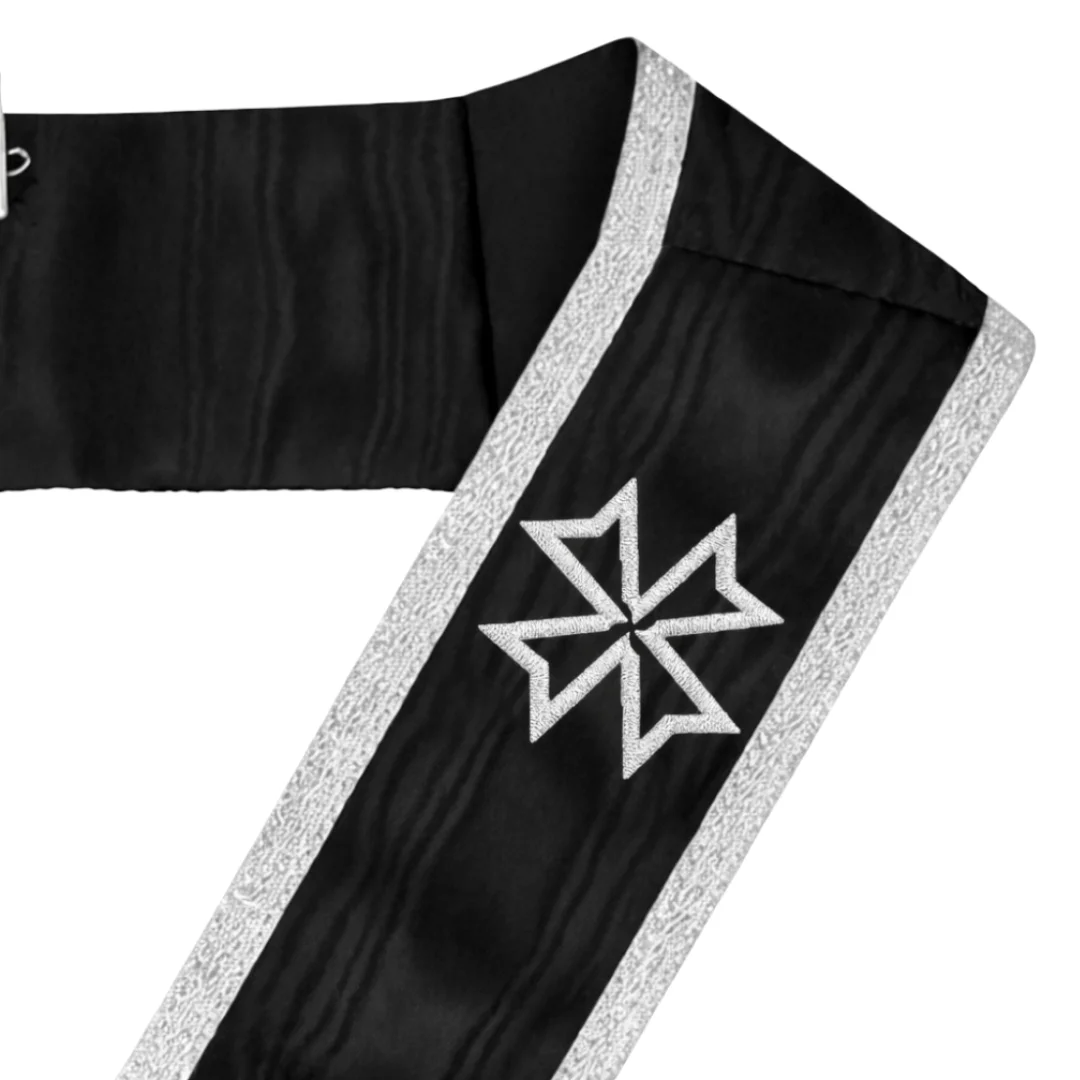 Officers Malta Regulation Collar 