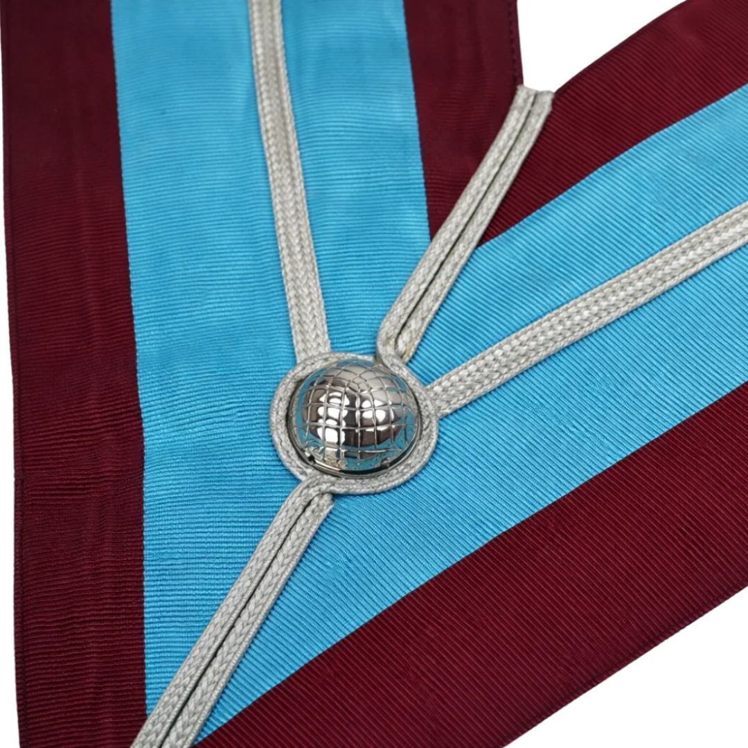 Past Master Mark Collar