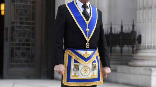 Traditional vs Modern Masonic Regalia: Journey Through Time