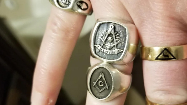 How to Pick the Right Masonic Ring: Style, Symbolism