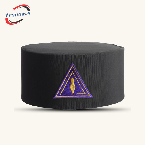 Royal & Select Masters English Regulation Crown Cap